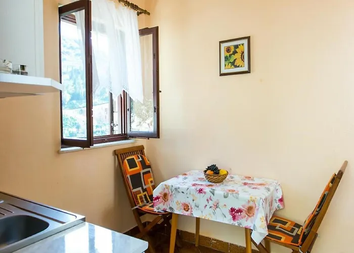 Neve - One-bedroom With Balcony And Sea View