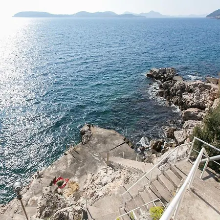 Neve - One-bedroom With Balcony And Sea View Apartamento *