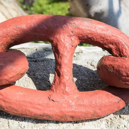 Neve - One-bedroom With Balcony And Sea View Apartment