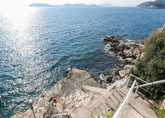 Neve - One-bedroom With Balcony And Sea View Appartement *